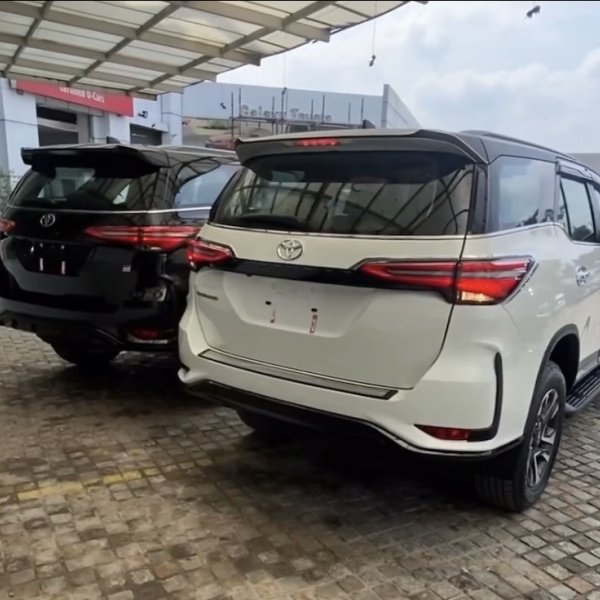 DUAS SW4 DIAMOND ou 700K NO PIX✅